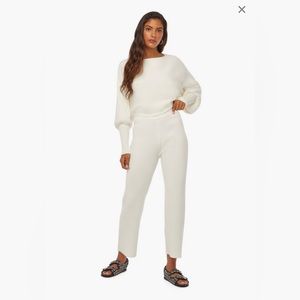 Navy blue ribbed cropped sweater and pants set